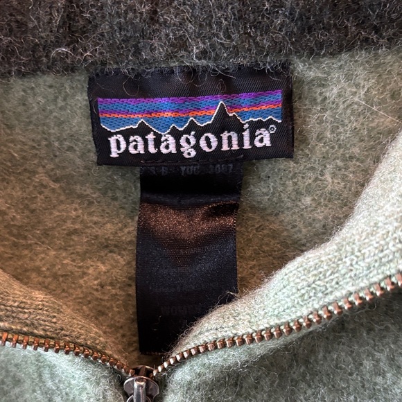 Patagonia Sage Green Women's Cowl Sweater - Picture 2 of 4